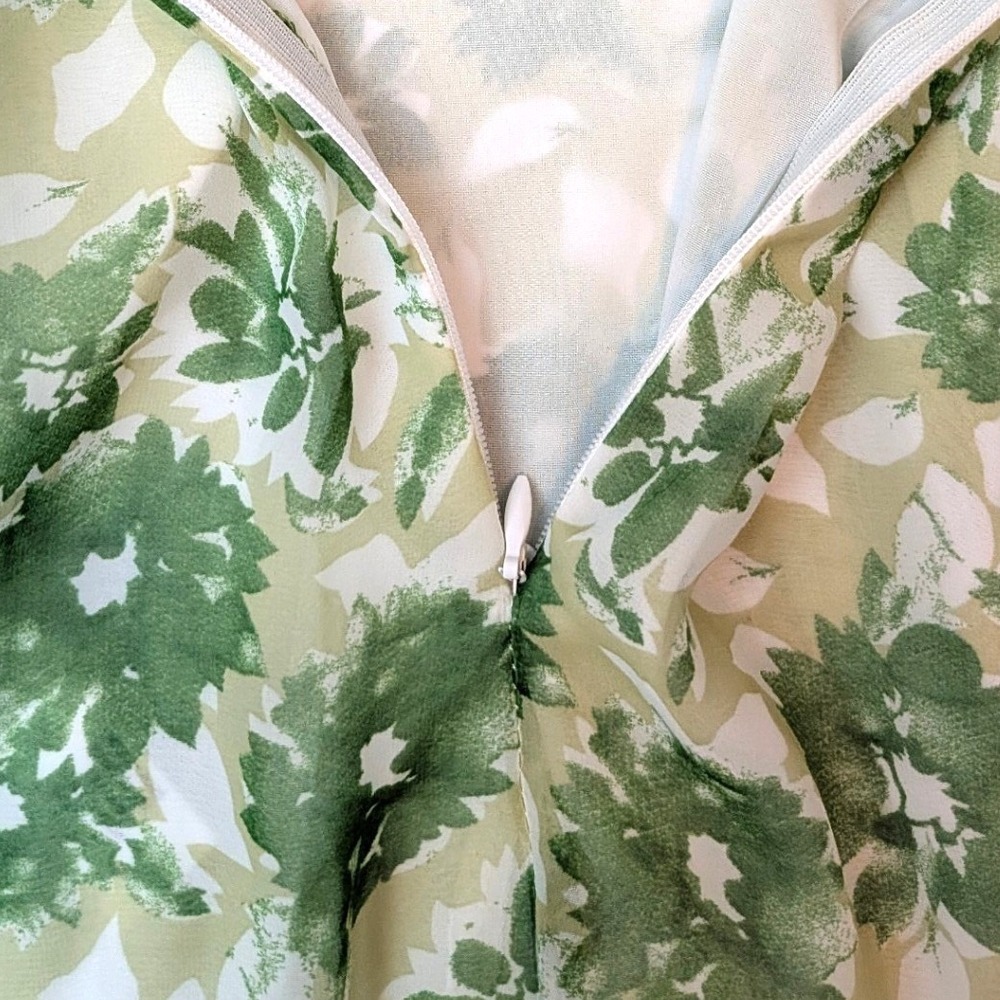 Hello Molly Drinking Games Dress Green Floral Puff Sleeve Mini Cutout Size 8 - Picture 6 of 13